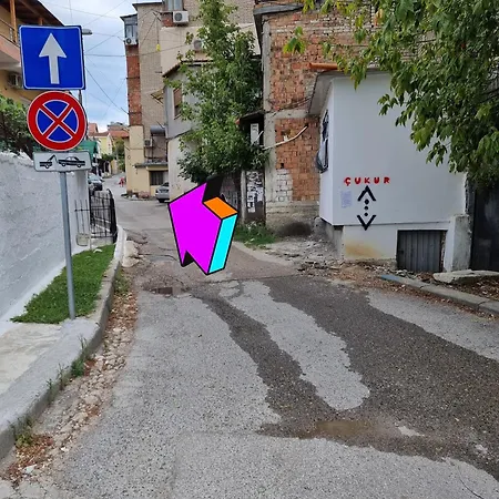 Hera's * تيرانا